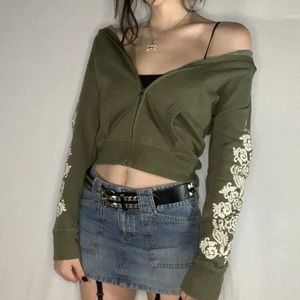 the cutest cropped army green hoodie